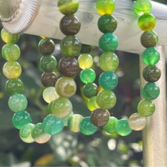 8mm Green Sardonyx Stretch Bracelet - Picture 3 of 7